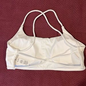 Suuksess White strappy sports bra. Size Medium!